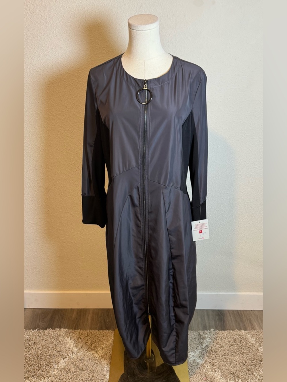 NWT IC Collection Metallic Gunmetal & Black Front Zip Dress/Jacket size Large